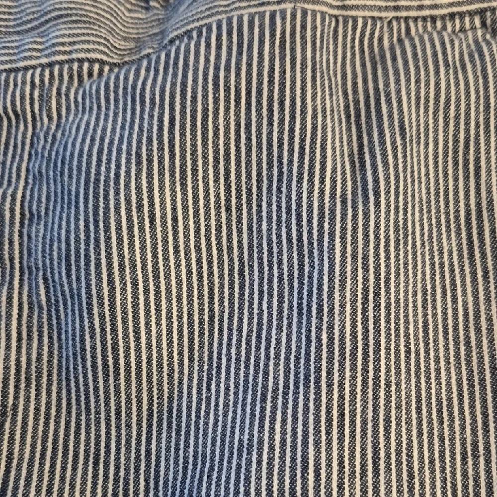 Banana Republic Hayden Navy Striped Linen And Cotton Blend Crops